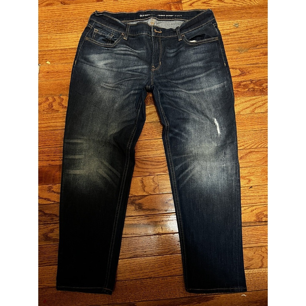 Euc Old Navy Women's Distressed Denim Med Wash Boyfriend Skinny Jeans Size 10